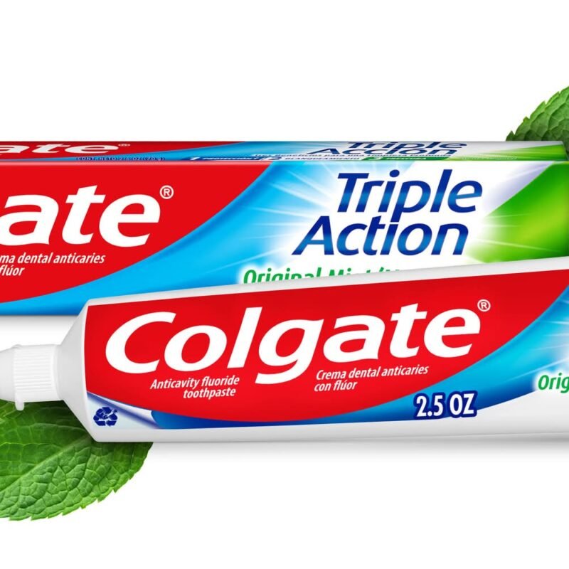 Colgate Triple Action Toothpaste - Original Mint 125 ml